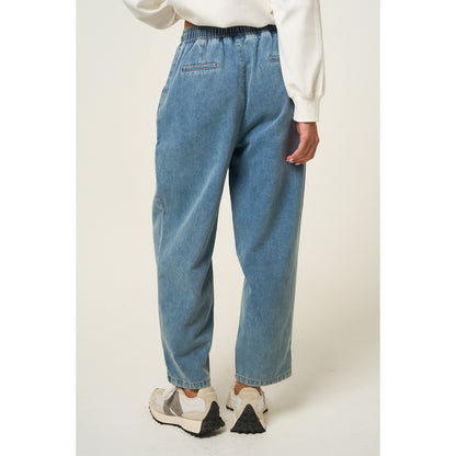 Relaxed Barrel Leg Denim