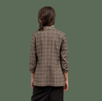 She Means Business Blazer (Brown Plaid)