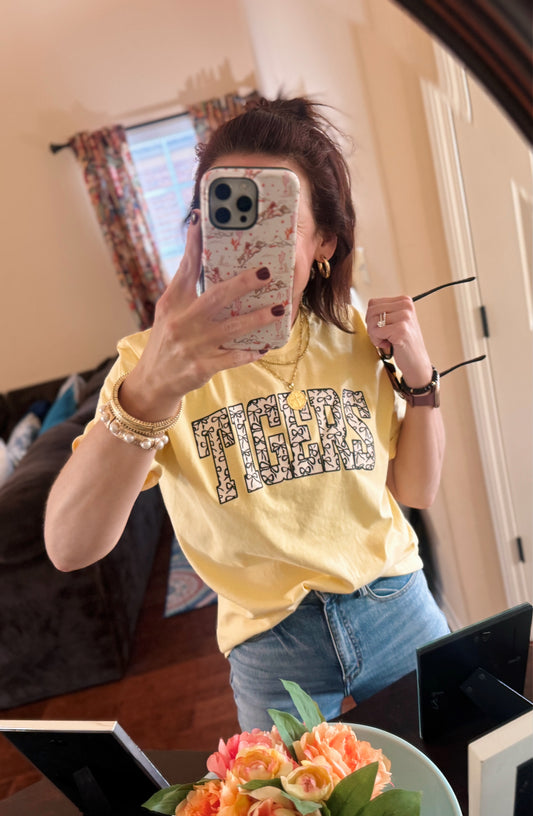 Tiger Bow Block Graphic : PREORDER (14 days)