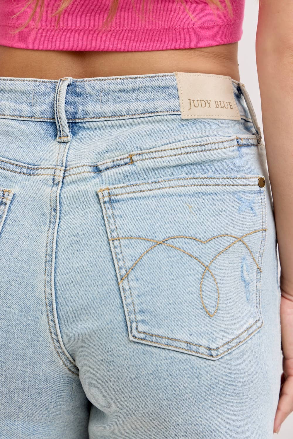 Judy Blue Rigid Magic Dad Short (Light Wash)